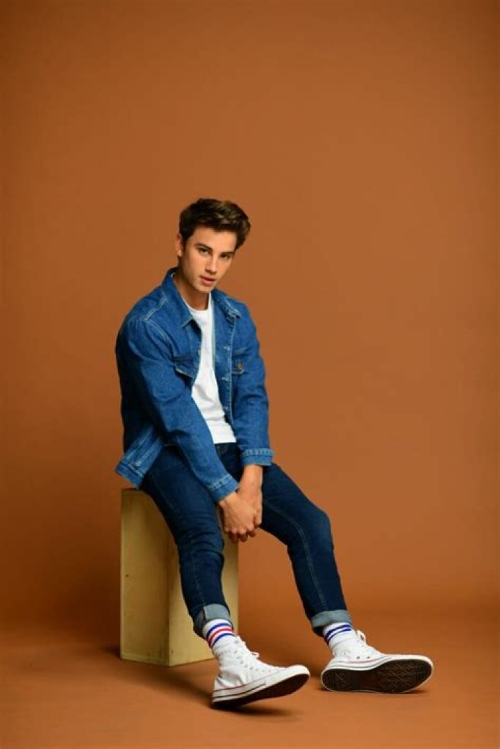 Unlocking The Secrets Of Carson Rowland's Height: Discoveries And Insights