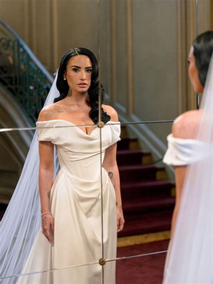 Unveiling The Secrets: Demi Lovato's Wedding Extravaganza