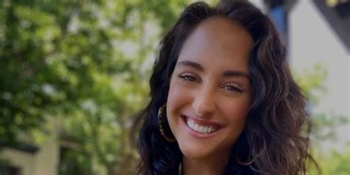 Emily Compagno's No-Makeup Journey: Uncovering Beauty And Empowerment