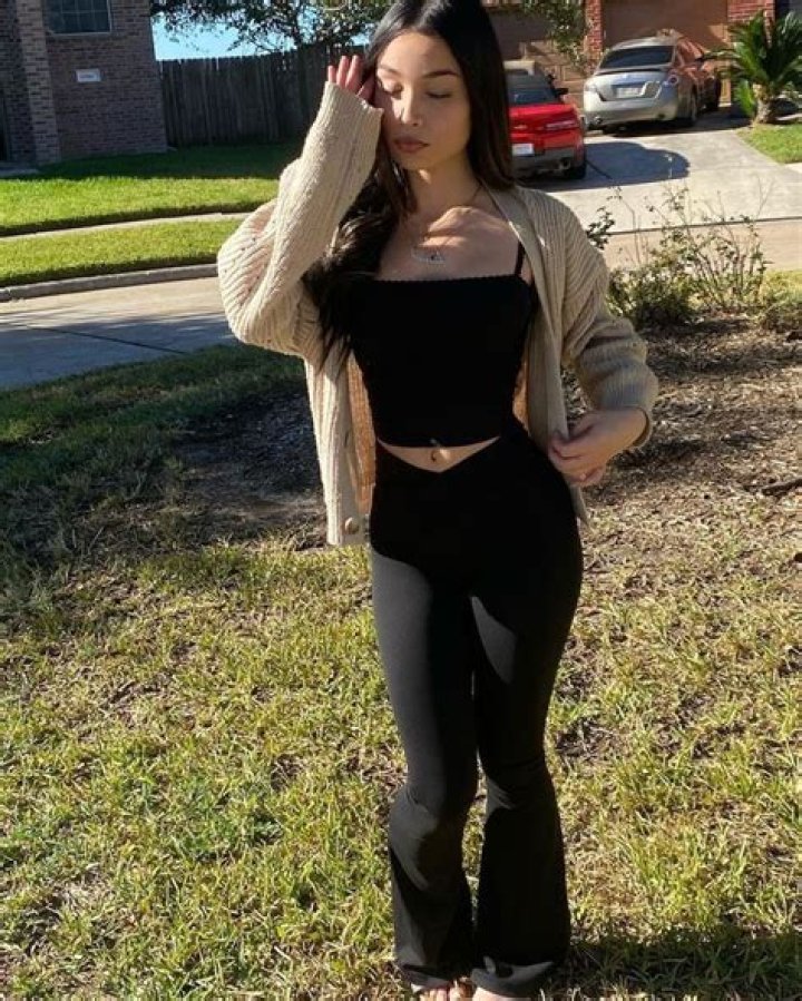 Unveiling The Secrets Of "Excogi Im A Happy Girl": Discoveries And Insights Await!