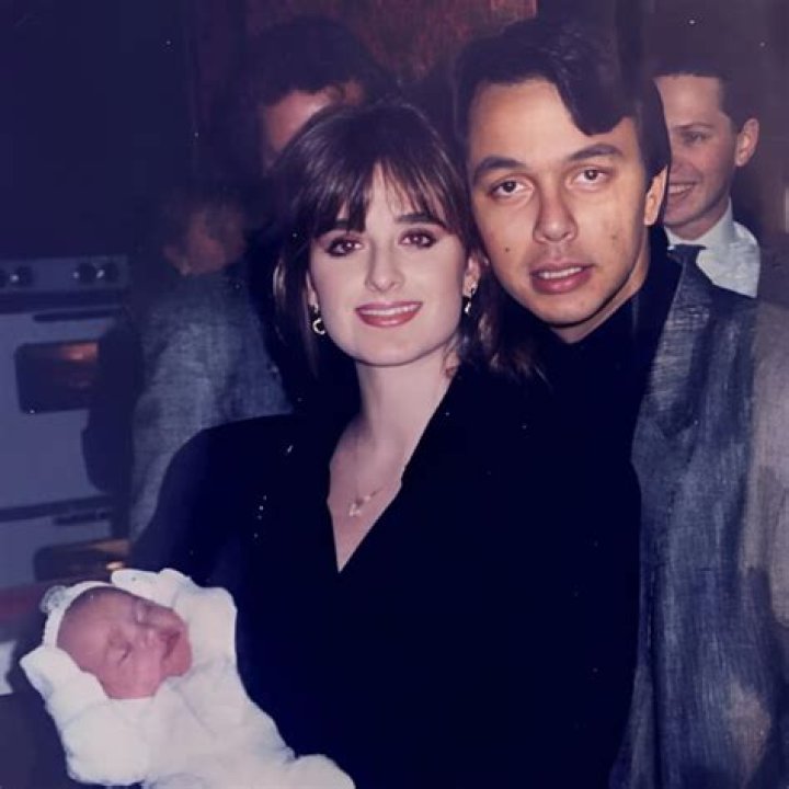 Unveiling The Secrets To Guraish Aldjufrie's Billionaire Status