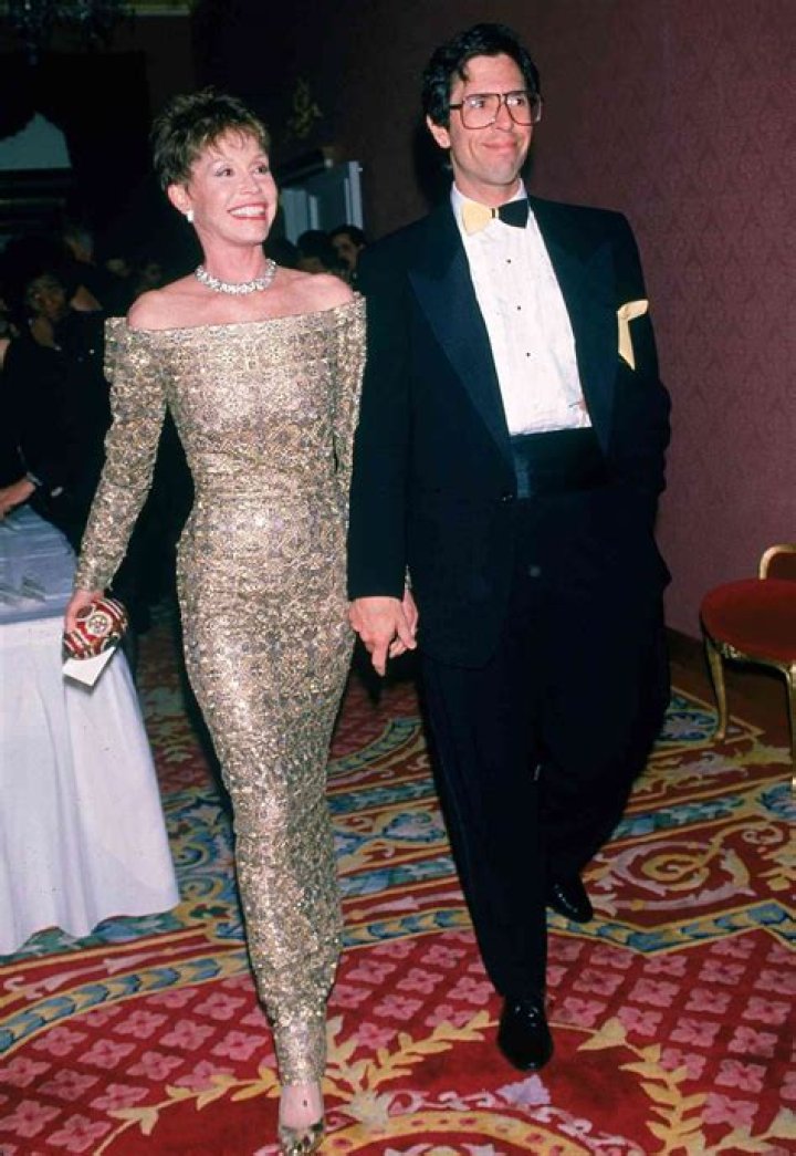 Mary Tyler Moore's Net Worth Revealed