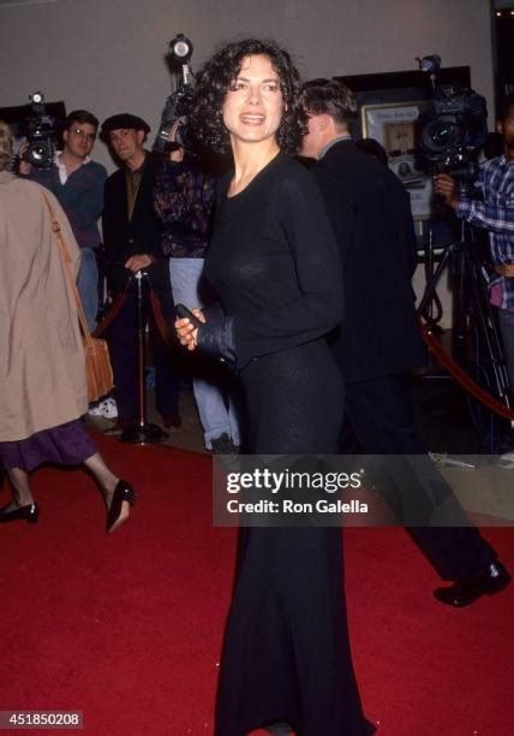 Unveiling The Impact Of Height: Joyce Hyser's Journey