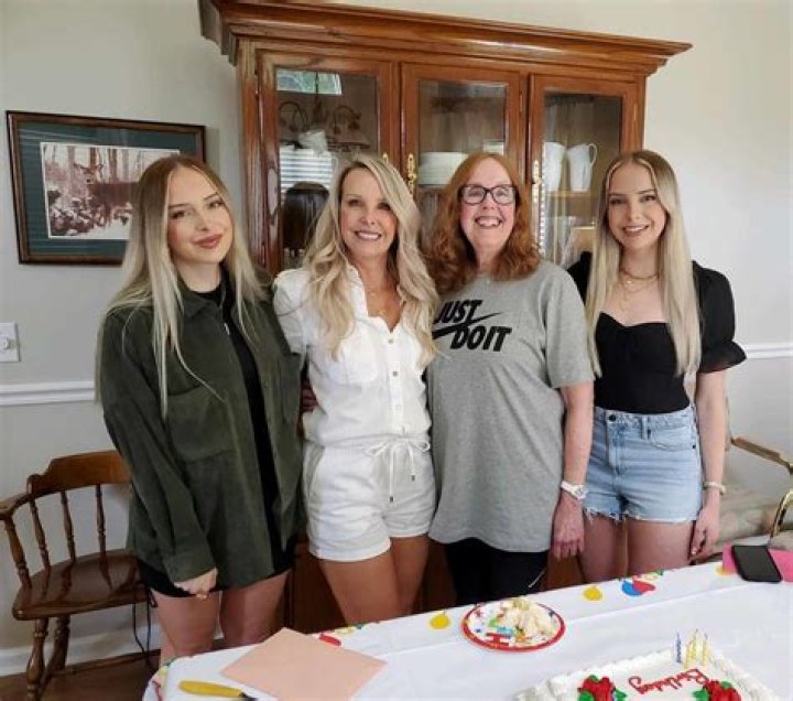 Unveiling The Story Of Linda Holliday's Inspiring Daughters