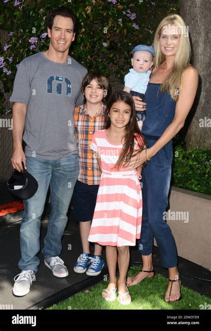 Mark Paul Gosselaar's First Wife Revealed