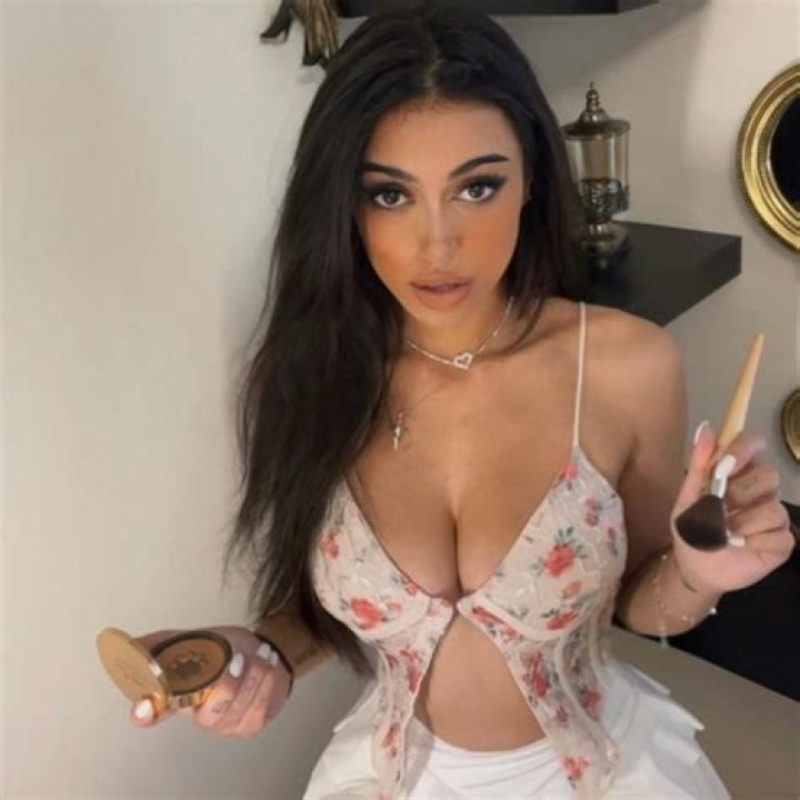 Unveiling The Allure: Mia Rosales OnlyFans Disclosed