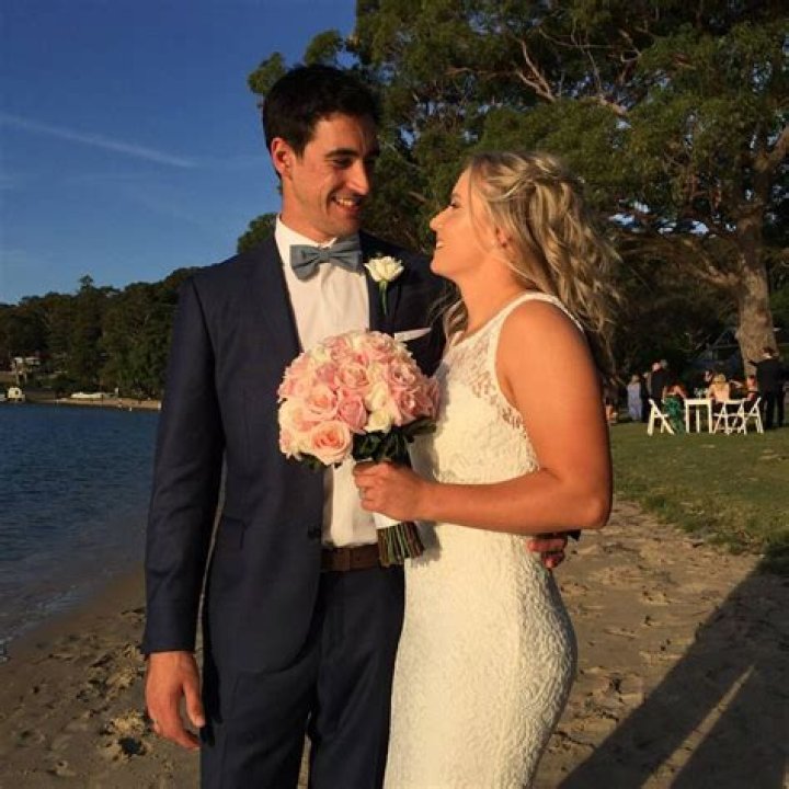 Mitchell Starc's Wife And Cricketing Star