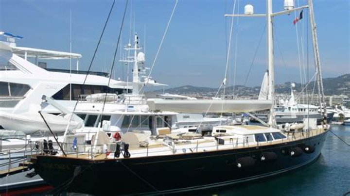 Richard Stephenson's Extraordinary Yacht Revealed