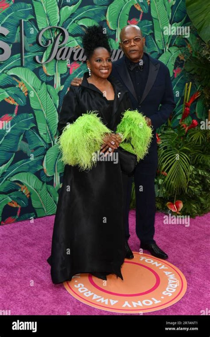 Unveiling The Secrets Behind Samuel L. Jackson's Enduring Relationships