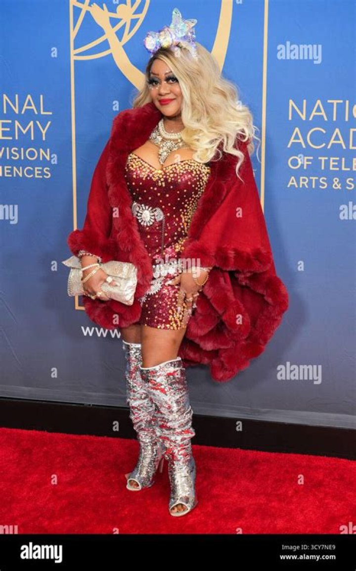 Schatar Sapphira Collier