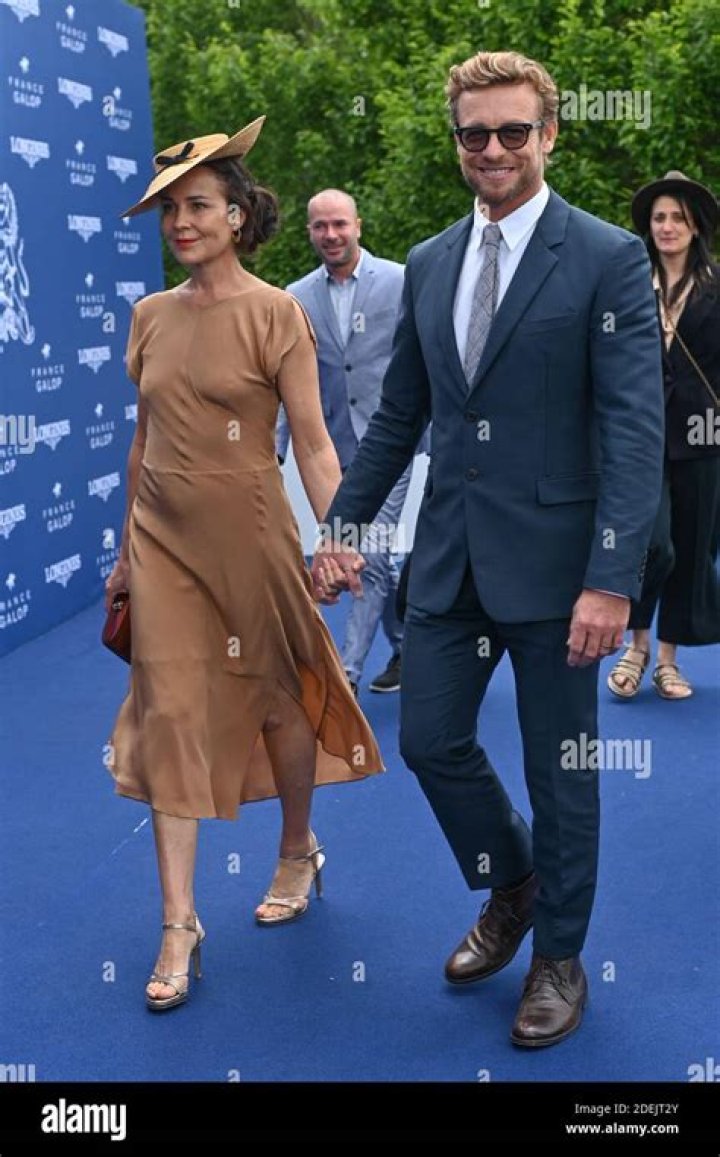 Uncovering The Secrets Of Simon Baker's Enduring Marriage