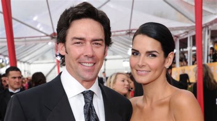 Who Is Actress Angie Harmon Married To